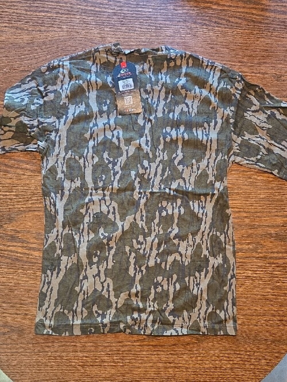 Mossy Oak Camouflage Short-Sleeve Crewneck T-Shirt - Olive/Lt. Green - Picture 2 of 2